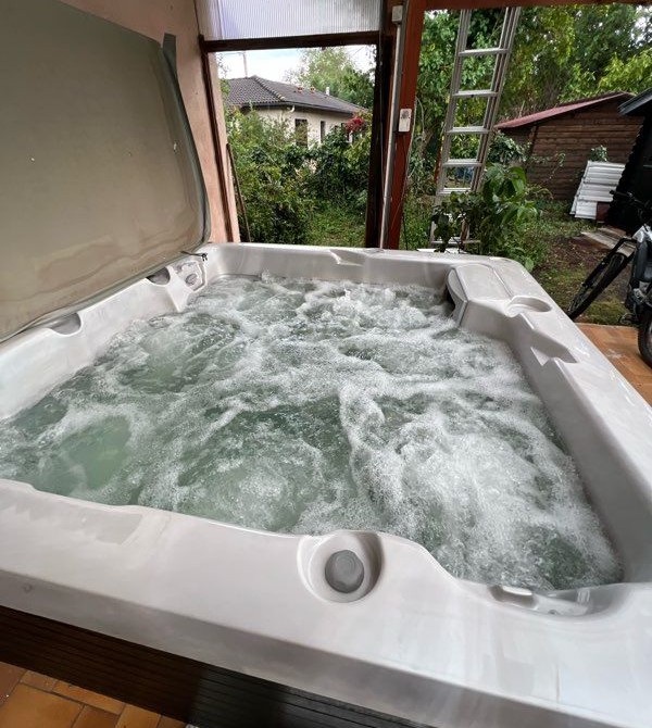 1ba7b60a91610855369f143c2ea078d3135deeb4 1