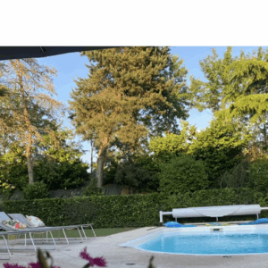 piscine ouverte a la campagne