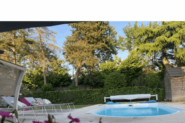 piscine ouverte a la campagne